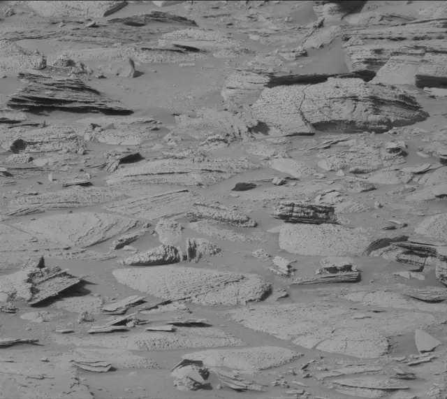 Sol 3896: Mast Camera (Mastcam)