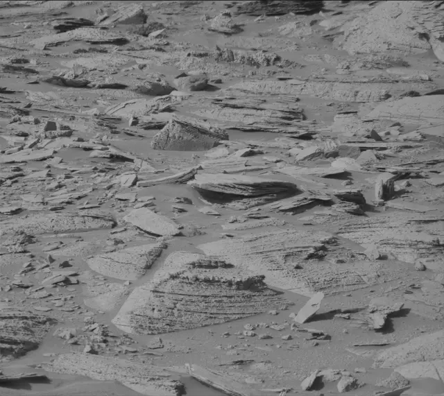 Sol 3896: Mast Camera (Mastcam)