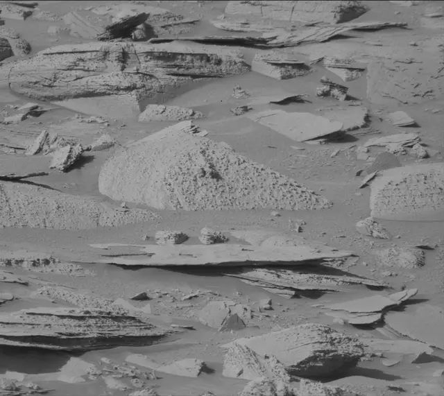Sol 3896: Mast Camera (Mastcam)