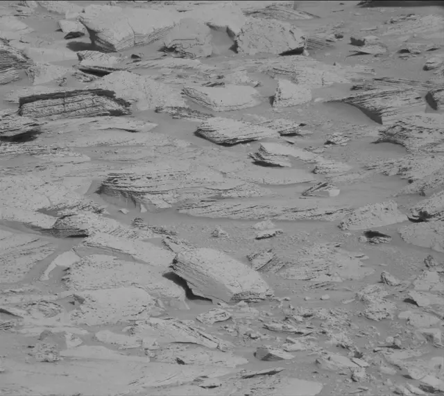 Sol 3896: Mast Camera (Mastcam)