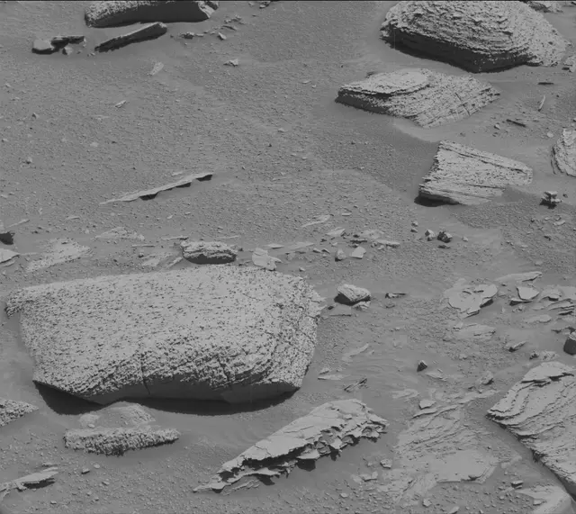 Sol 3897: Mast Camera (Mastcam)