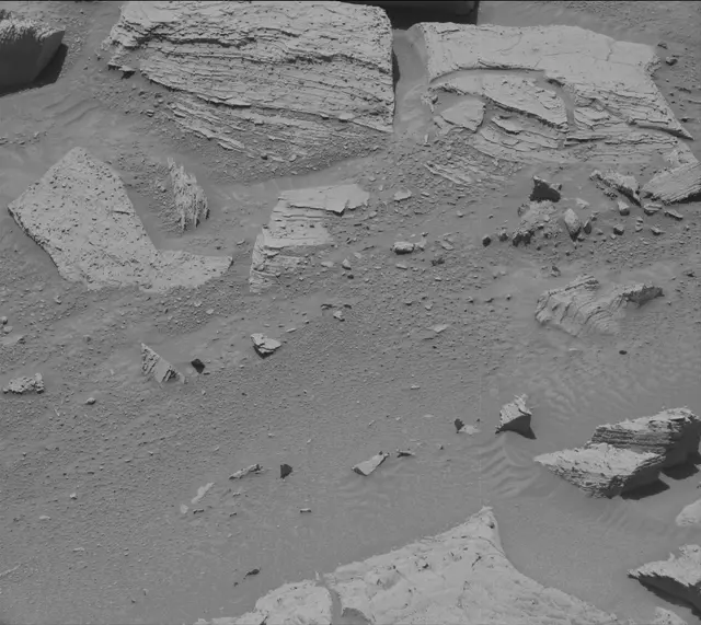 Sol 3897: Mast Camera (Mastcam)