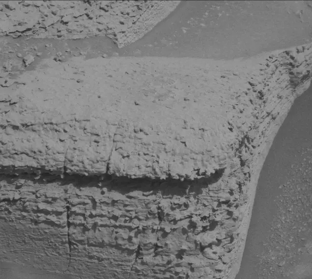 Sol 3897: Mast Camera (Mastcam)
