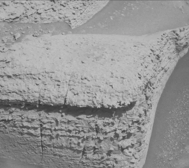 Sol 3897: Mast Camera (Mastcam)