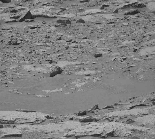 Sol 3897: Mast Camera (Mastcam)