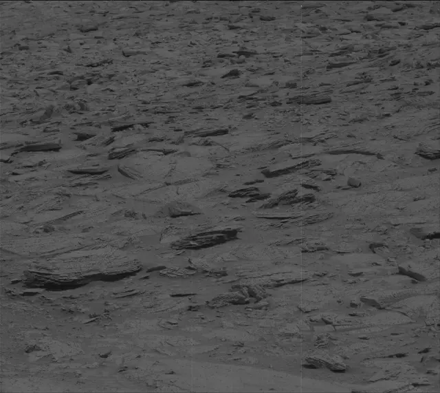 Sol 3898: Mast Camera (Mastcam)