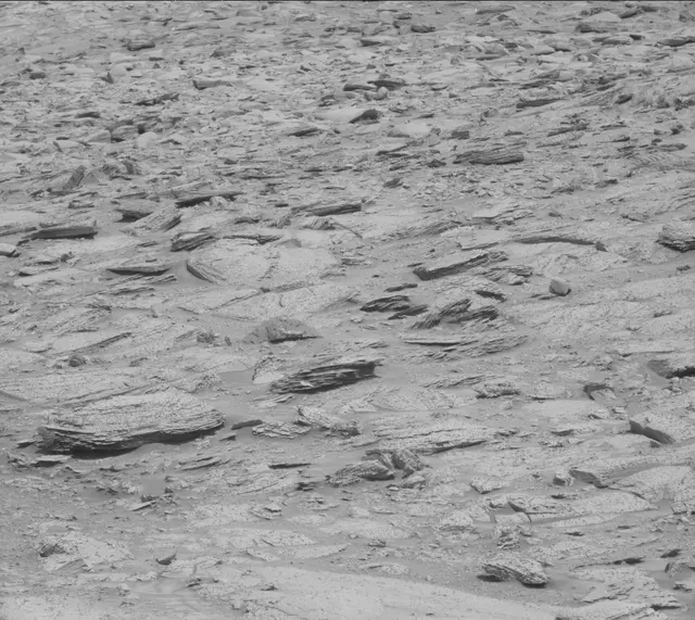 Sol 3898: Mast Camera (Mastcam)