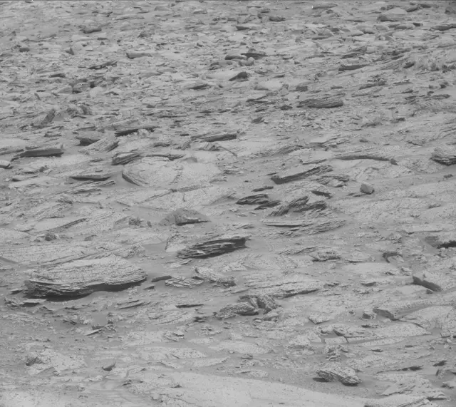 Sol 3898: Mast Camera (Mastcam)