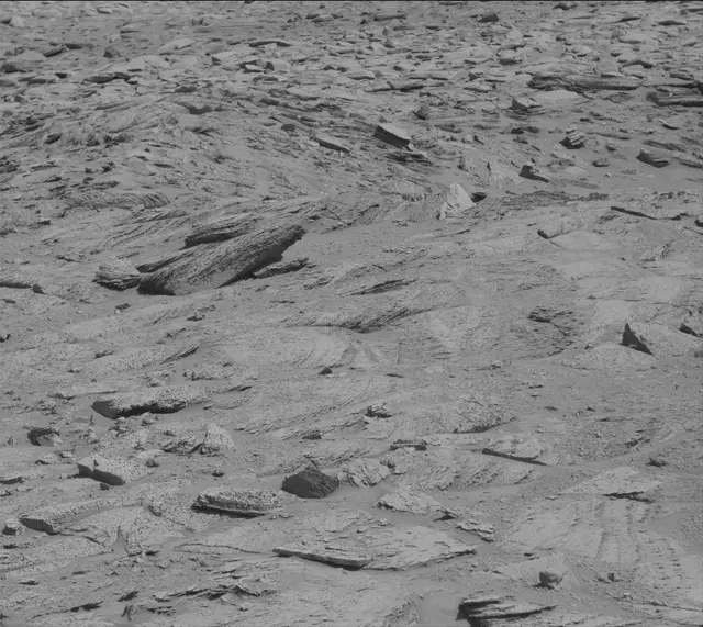 Sol 3898: Mast Camera (Mastcam)