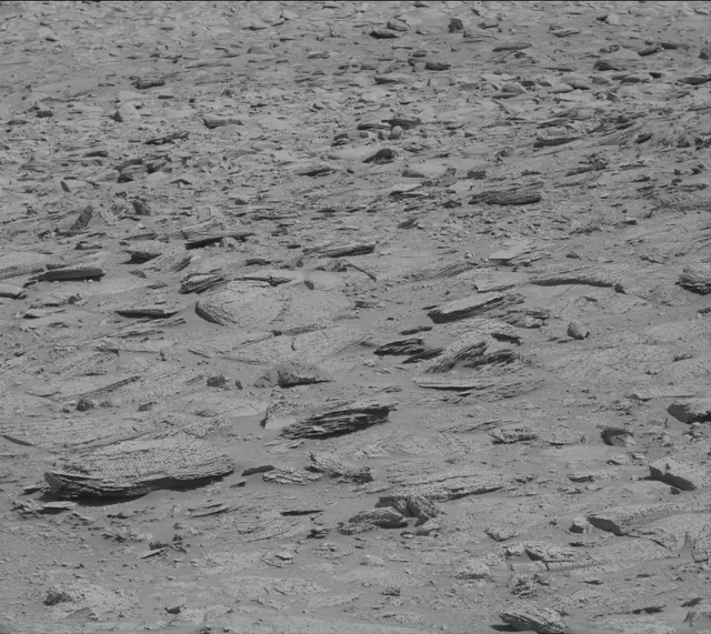 Sol 3898: Mast Camera (Mastcam)