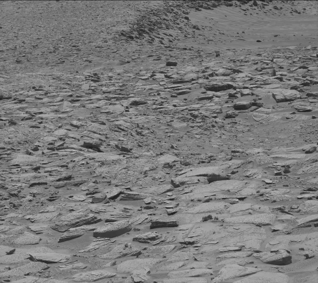 Sol 3898: Mast Camera (Mastcam)