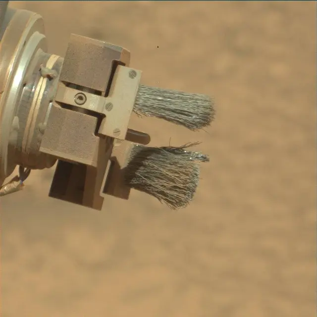 Sol 3898: Mast Camera (Mastcam)