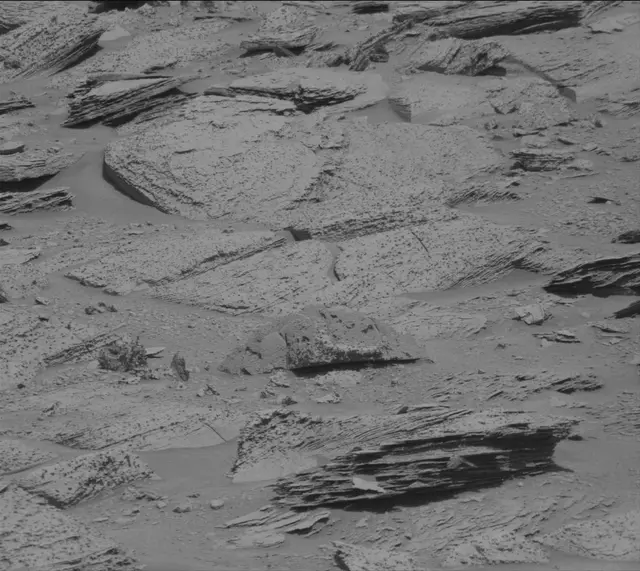 Sol 3898: Mast Camera (Mastcam)