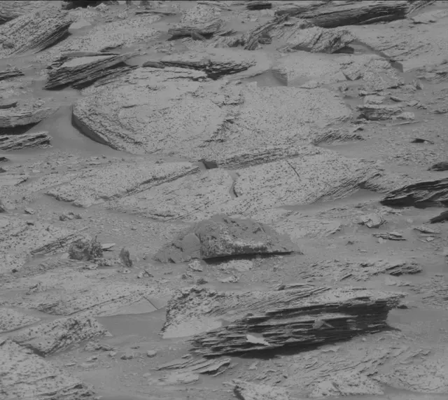 Sol 3898: Mast Camera (Mastcam)