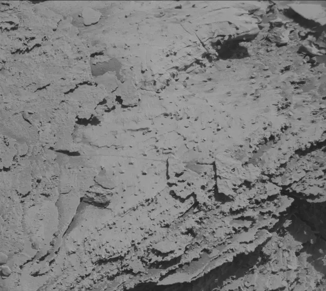 Sol 3898: Mast Camera (Mastcam)