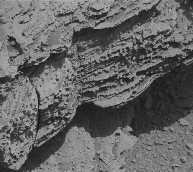 Sol 3898: Mast Camera (Mastcam)