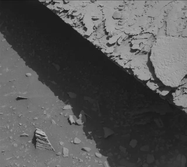 Sol 3898: Mast Camera (Mastcam)
