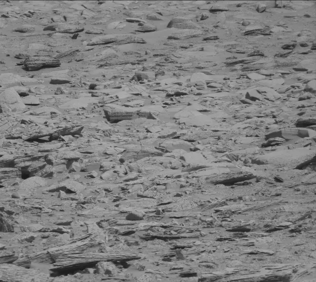Sol 3898: Mast Camera (Mastcam)