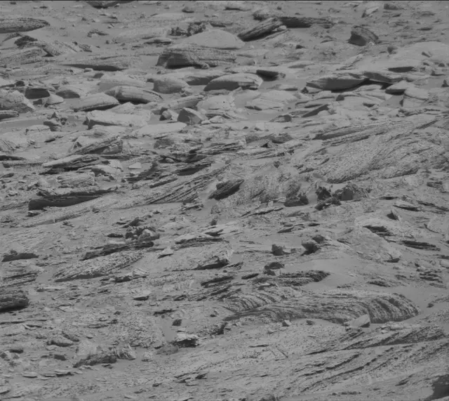 Sol 3898: Mast Camera (Mastcam)