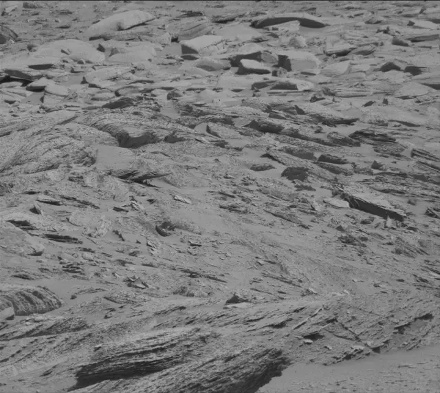 Sol 3898: Mast Camera (Mastcam)