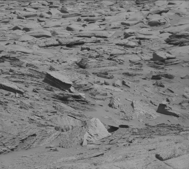 Sol 3898: Mast Camera (Mastcam)