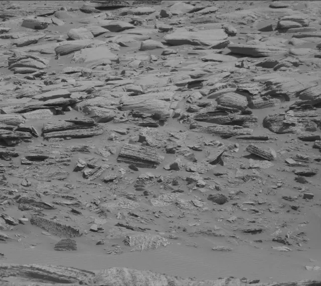 Sol 3898: Mast Camera (Mastcam)