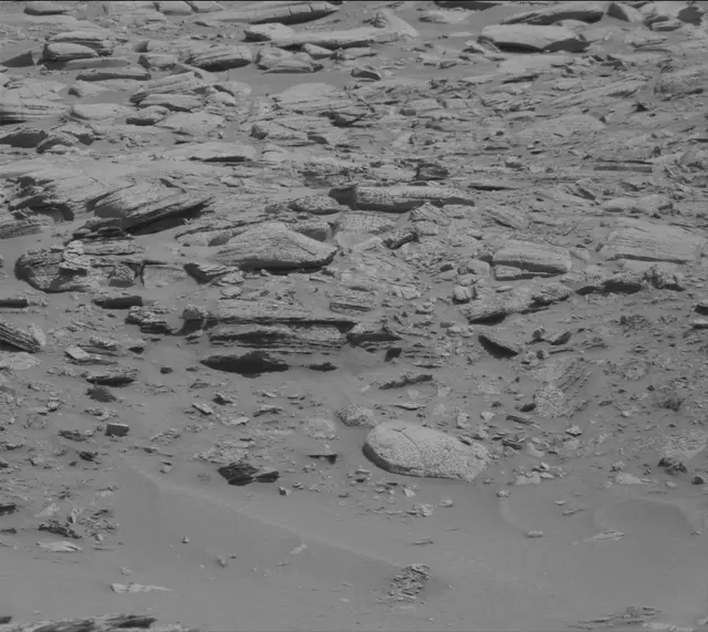 Sol 3898: Mast Camera (Mastcam)