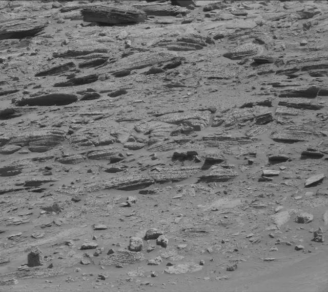 Sol 3898: Mast Camera (Mastcam)