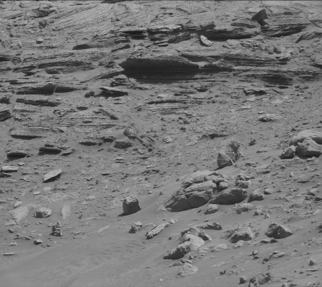 Sol 3898: Mast Camera (Mastcam)
