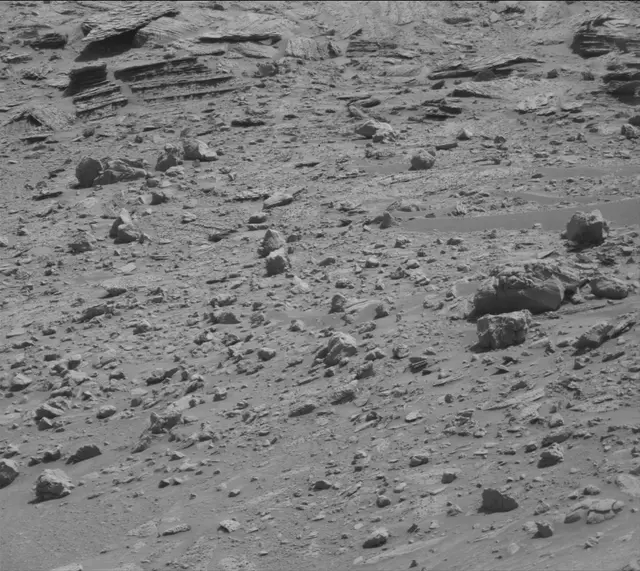 Sol 3898: Mast Camera (Mastcam)