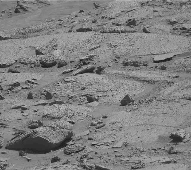 Sol 3898: Mast Camera (Mastcam)
