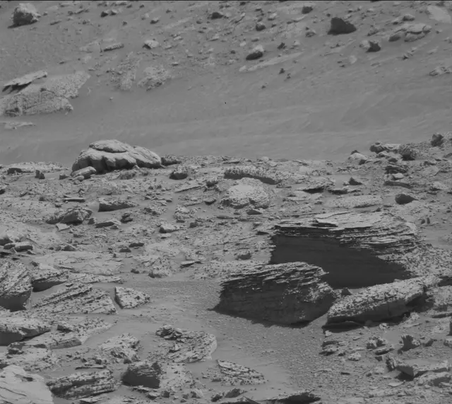Sol 3898: Mast Camera (Mastcam)