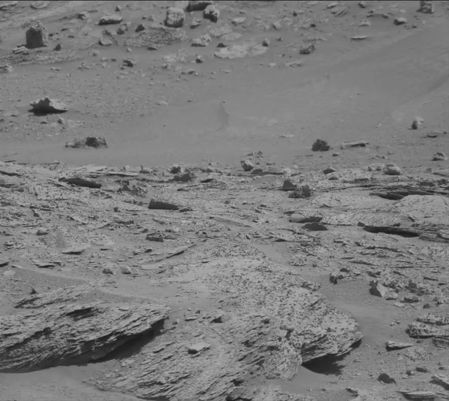 Sol 3898: Mast Camera (Mastcam)