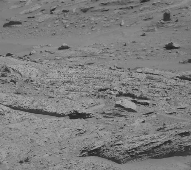 Sol 3898: Mast Camera (Mastcam)