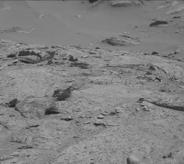 Sol 3898: Mast Camera (Mastcam)