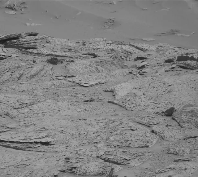 Sol 3898: Mast Camera (Mastcam)