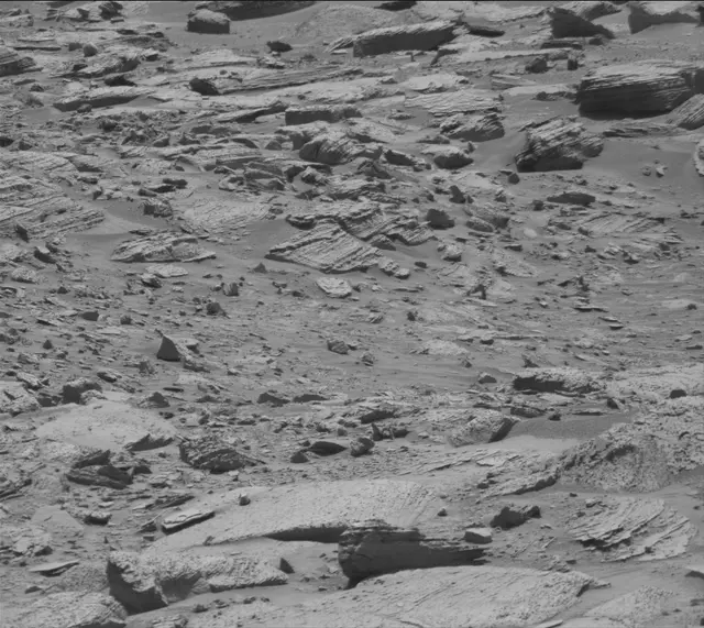 Sol 3898: Mast Camera (Mastcam)