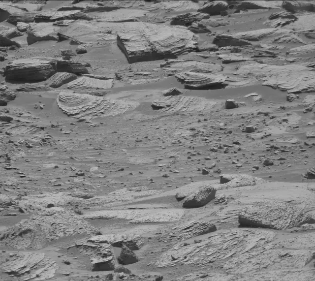 Sol 3898: Mast Camera (Mastcam)
