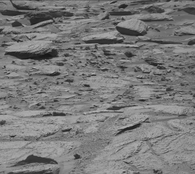 Sol 3898: Mast Camera (Mastcam)