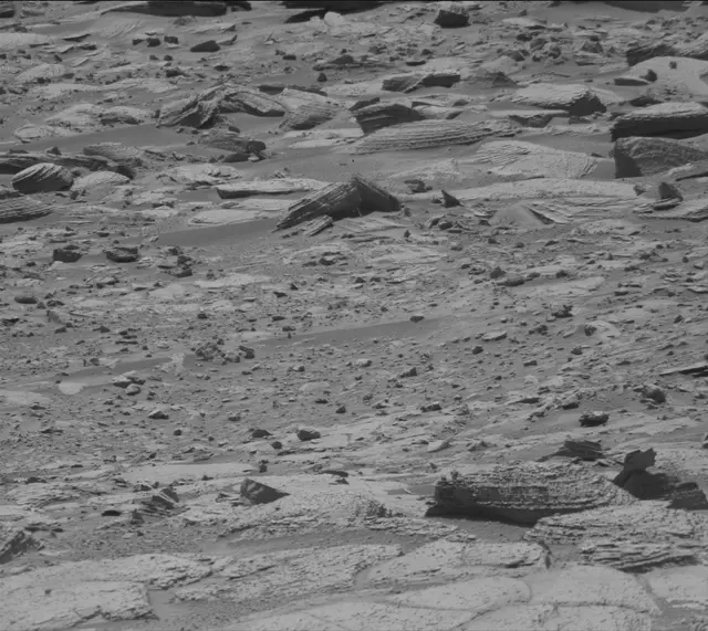 Sol 3898: Mast Camera (Mastcam)