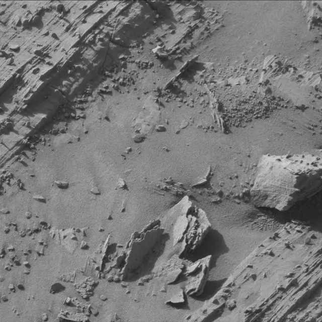 Sol 3898: Mast Camera (Mastcam)