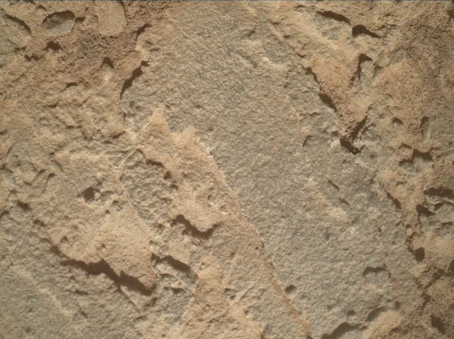 Sol 3898: Mars Hand Lens Imager (MAHLI)
