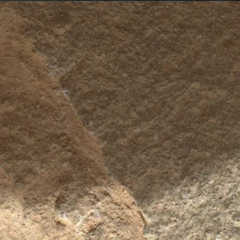 Sol 3898: Mars Hand Lens Imager (MAHLI)