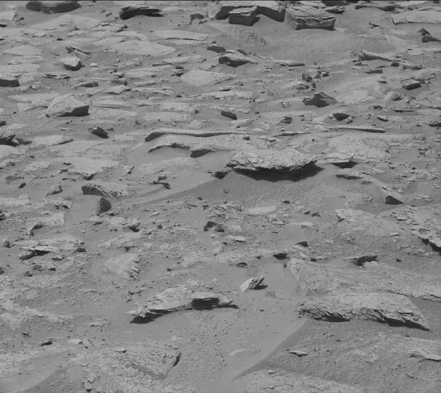 Sol 3899: Mast Camera (Mastcam)
