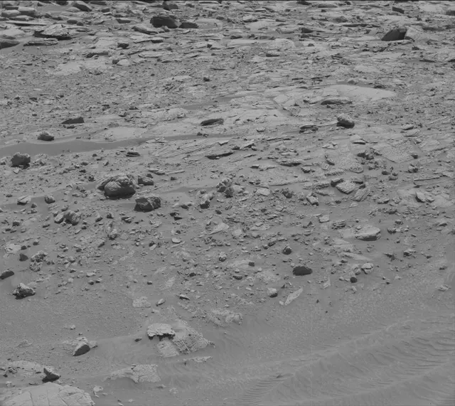 Sol 3899: Mast Camera (Mastcam)