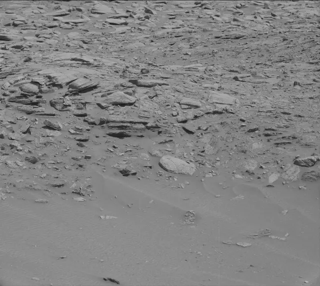 Sol 3899: Mast Camera (Mastcam)