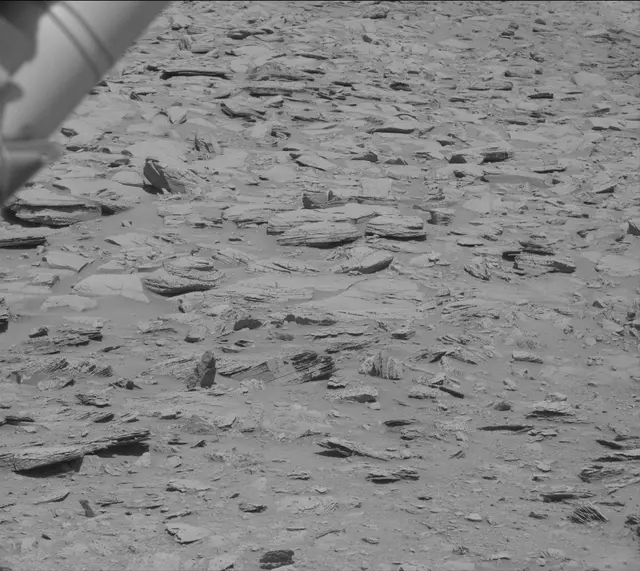 Sol 3899: Mast Camera (Mastcam)
