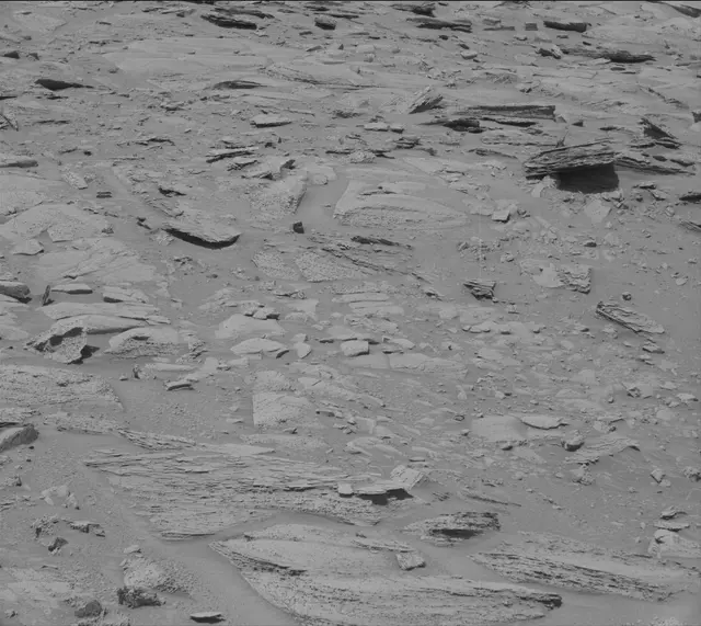 Sol 3899: Mast Camera (Mastcam)