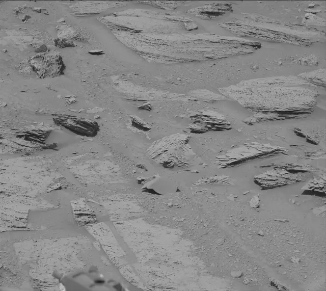 Sol 3899: Mast Camera (Mastcam)
