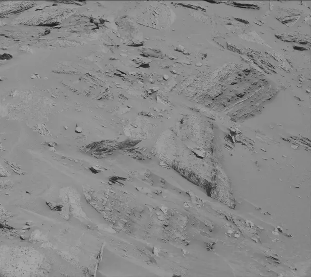 Sol 3899: Mast Camera (Mastcam)